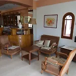 Krits فندق