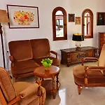 Krits 3* خيرسونِسوس