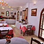 Krits فندق خيرسونِسوس