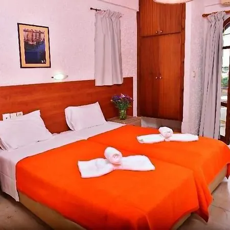 Krits Hotel 3*