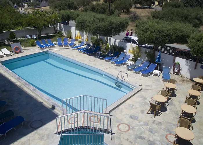 Krits 3* خيرسونِسوس