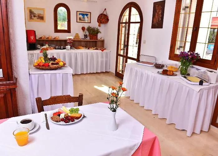 Krits 3* خيرسونِسوس