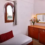 Krits Hotel 3*